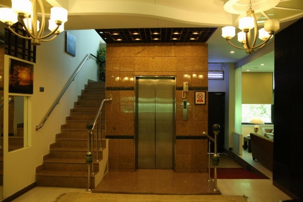 Sunset Suites image 5
